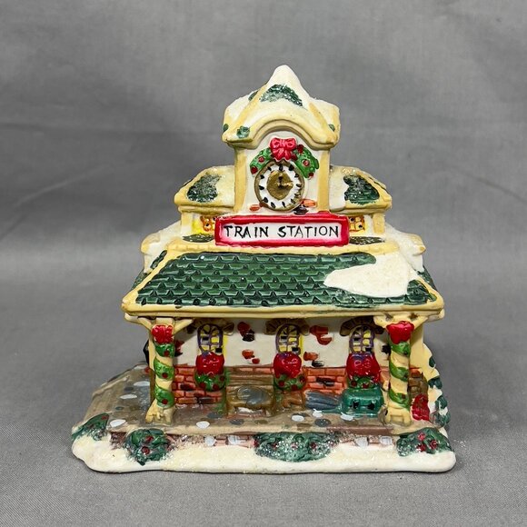 Cobblestone Corners Ceramic Christmas Village Train Station Holiday Decor Y2K - Picture 2 of 13